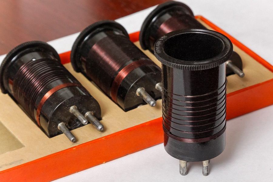 Insuline shortwave coils