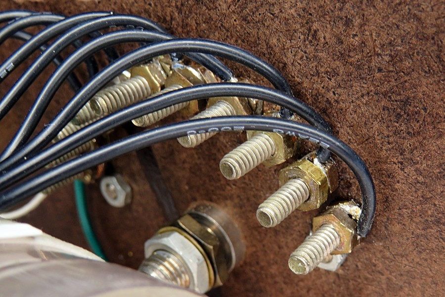Switch connections