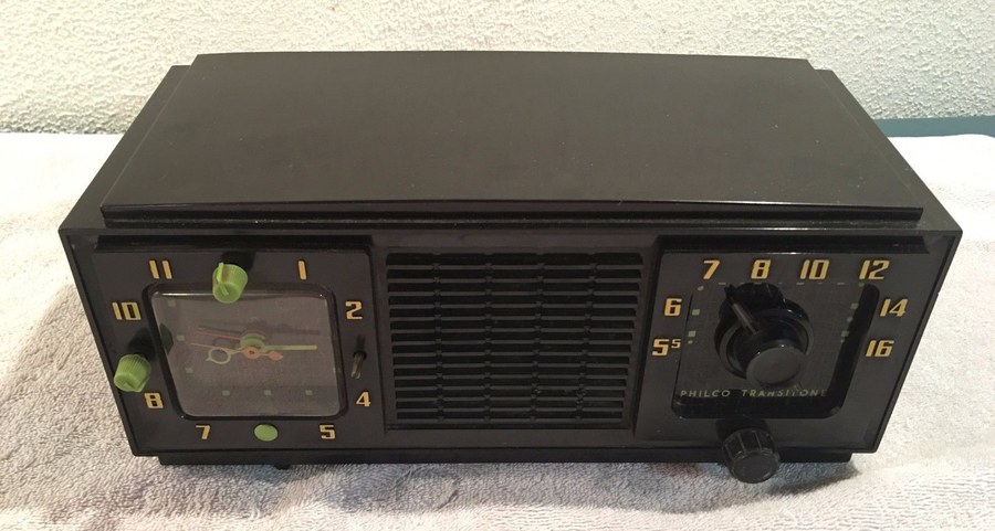Philco Transitone Model B710 clock radio